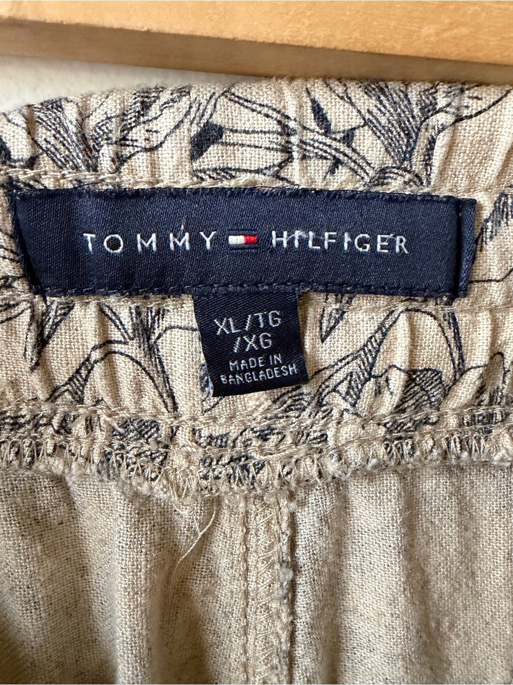 Tommy Hilfiger Beige Pants with Navy Floral Print - Picture 3 of 3